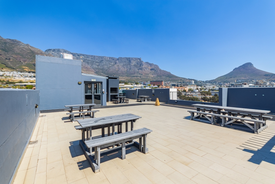 1 Bedroom Property for Sale in Zonnebloem Western Cape